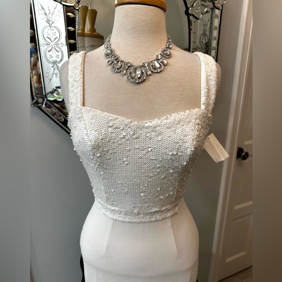 NWT Gorgeous White Dazzling Sequin Top Slimming Tight fitted Classic Dress - Picture 7 of 11